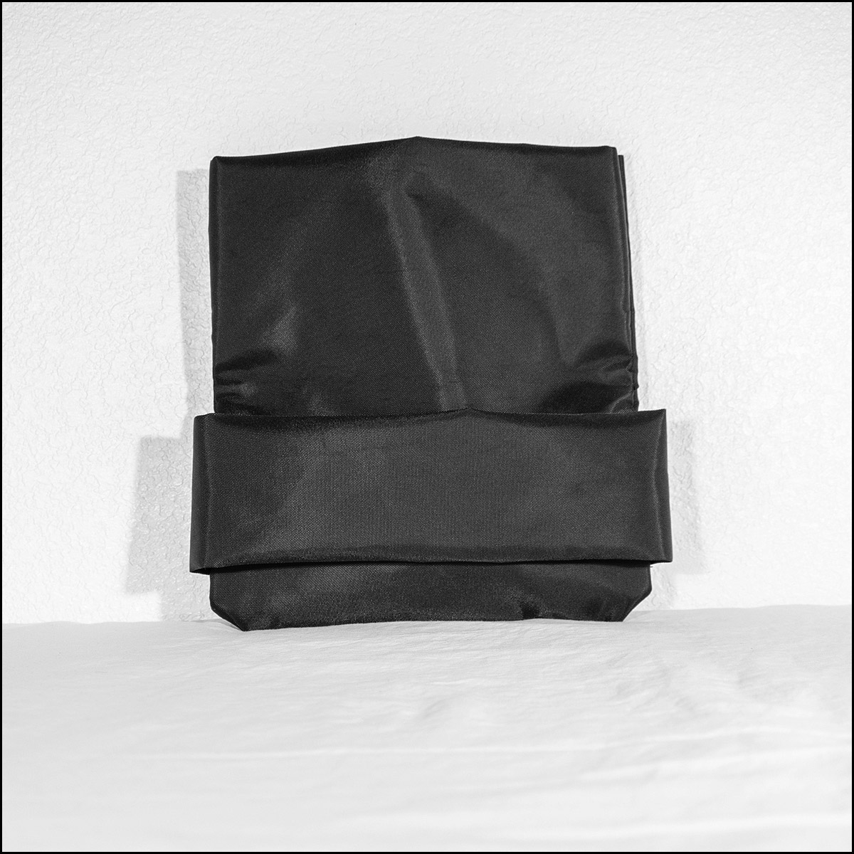 IGNOBLE Folding Pouch 2.4.14