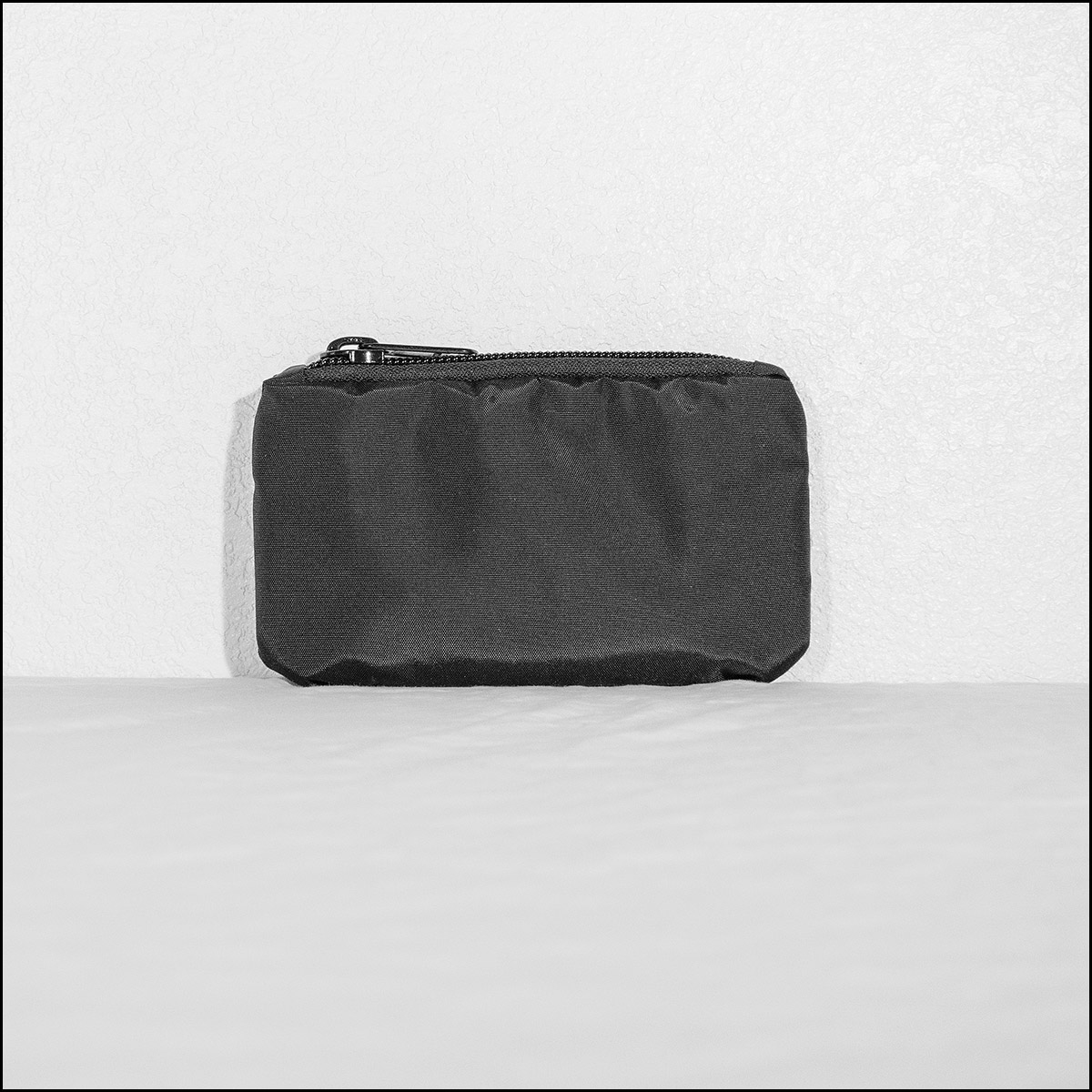 IGNOBLE Pouch 2.4.20